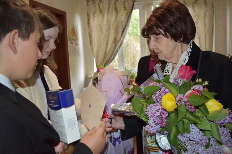 Акция «Поздравь ветерана с Победой».